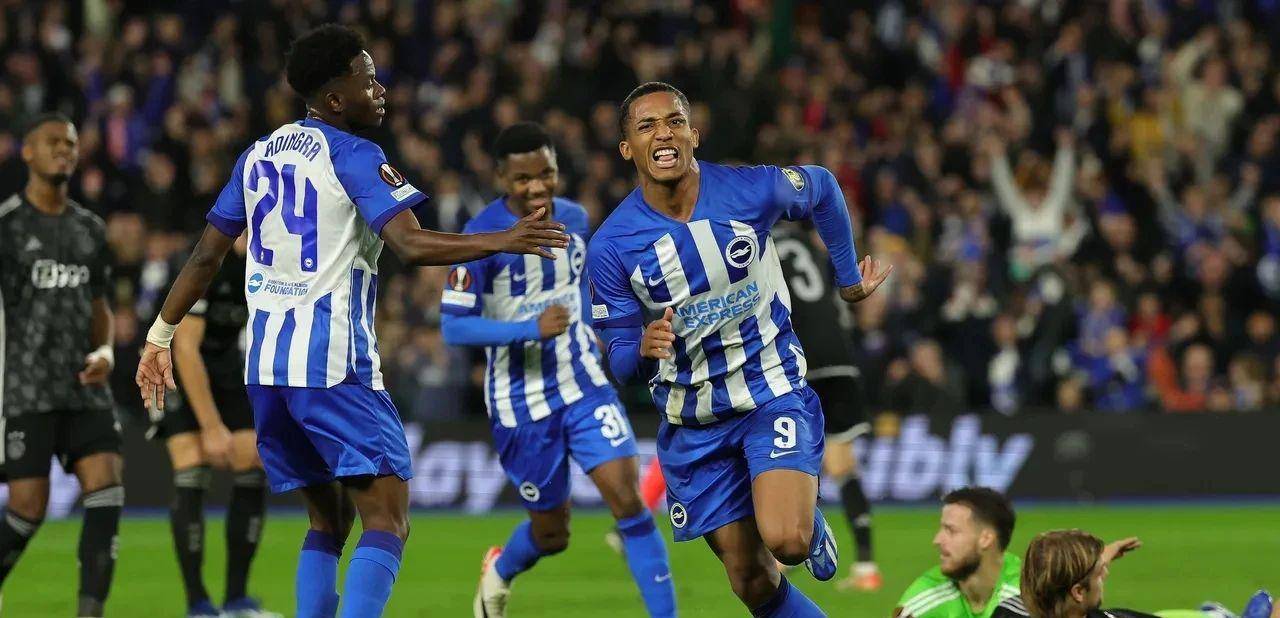 蜂鸟电竞-布莱顿发布备战花絮，赛后官宣签约，欧联任务艰巨，更衣室氛围转暖的简单介绍