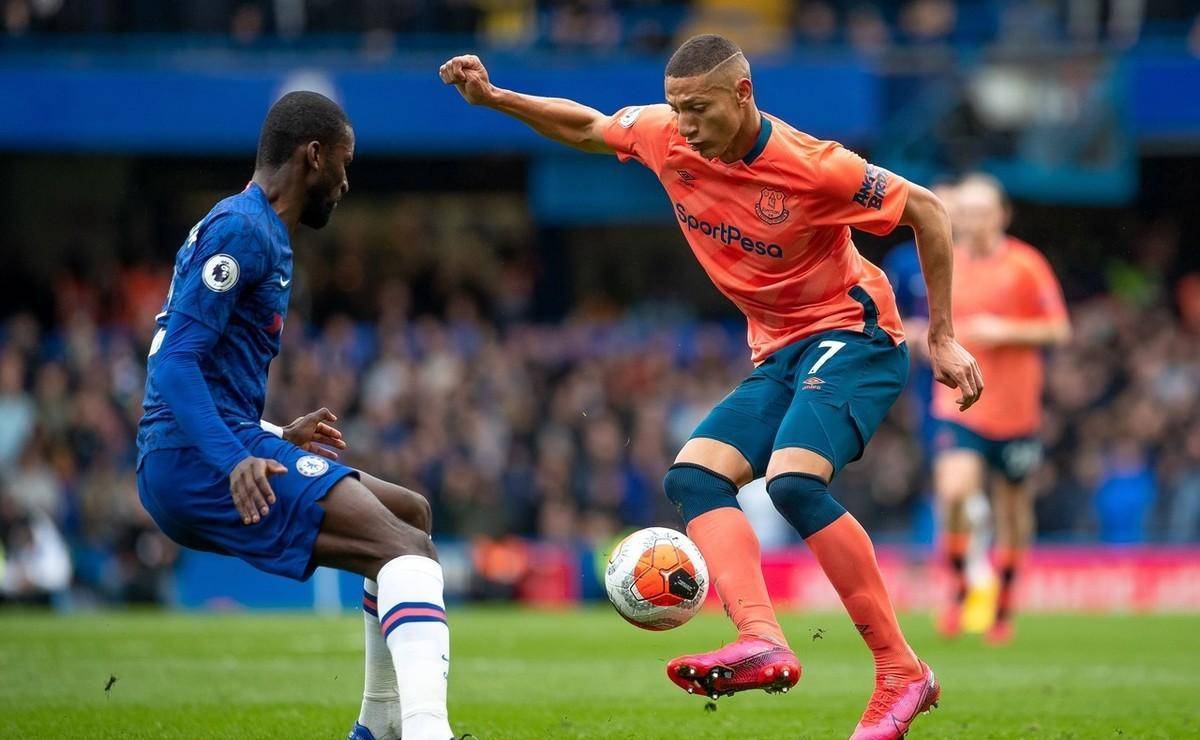 蜂鸟-包含Rookie在切尔西比赛中大胜，战术调整引发热议！的词条