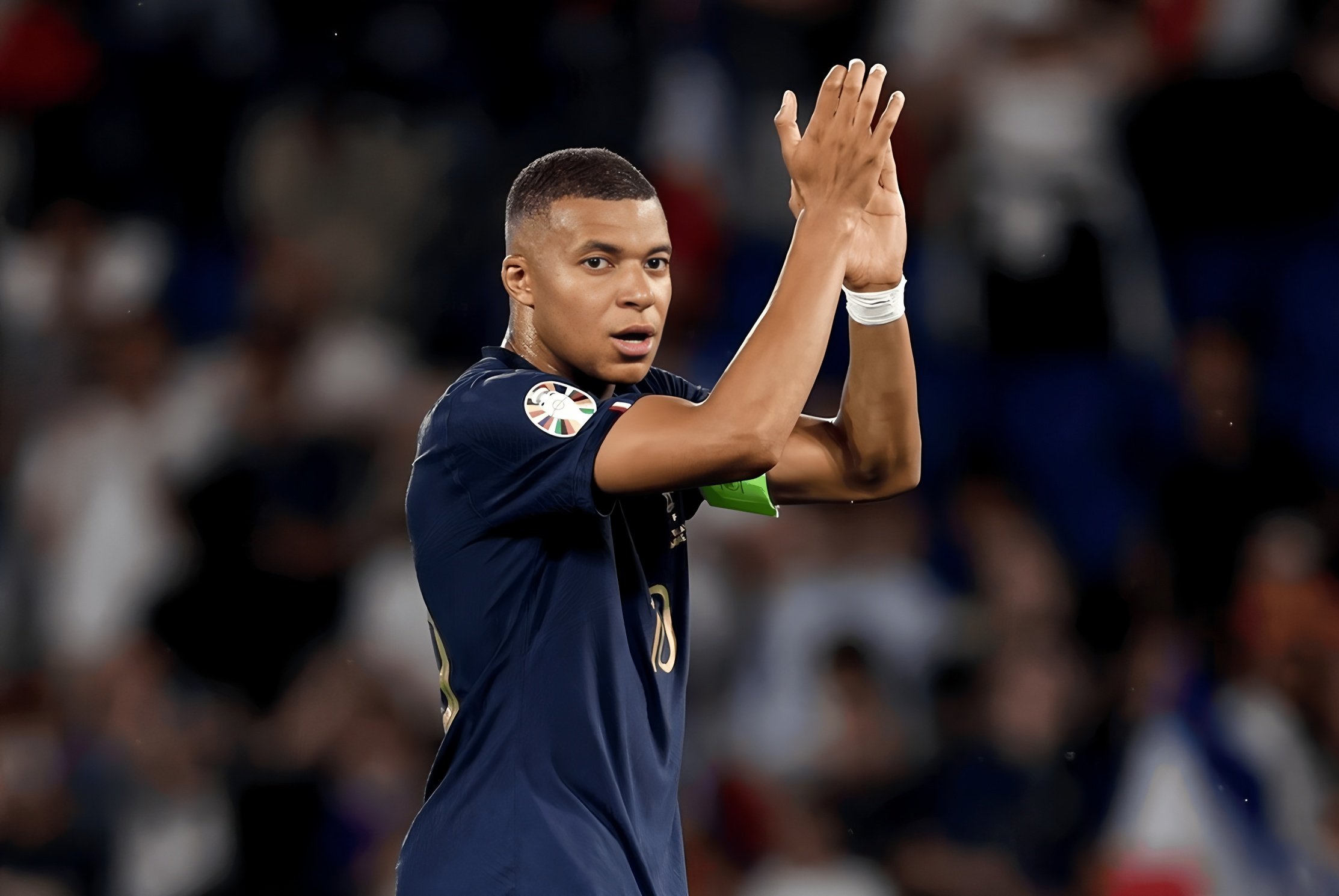 蜂鸟电竞-姆巴佩在皇家马德里比赛中比分优势明显，关键助攻引发热议！的简单介绍