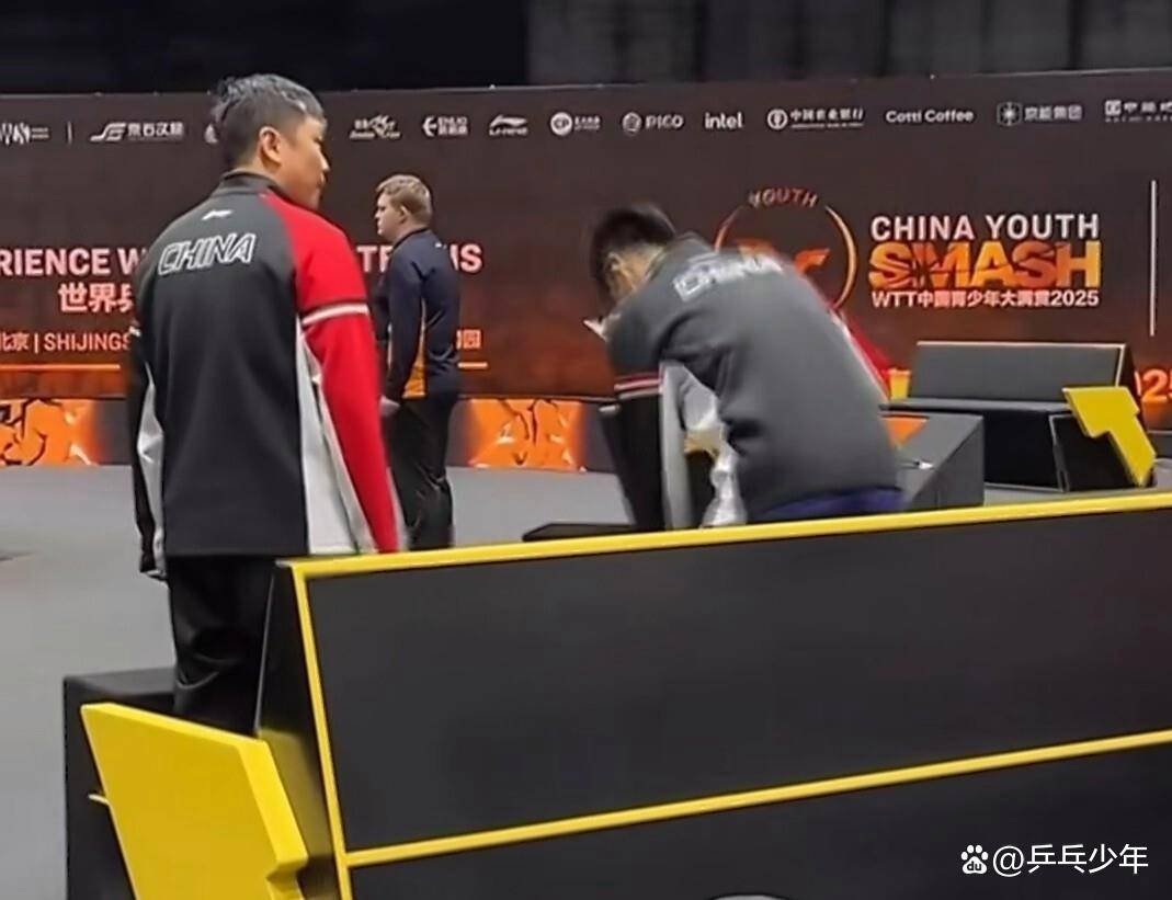 蜂鸟电竞-Ming回归赛场，出色防守首场状态亮眼，中国队观众沸腾！的简单介绍